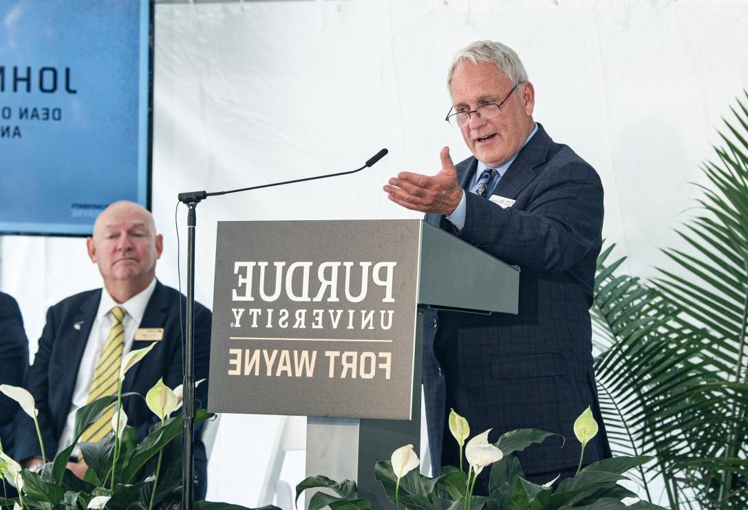 Dean O‘Connell speaks at the Surack-Sweetwater Music Industry Building groundbreaking ceremony