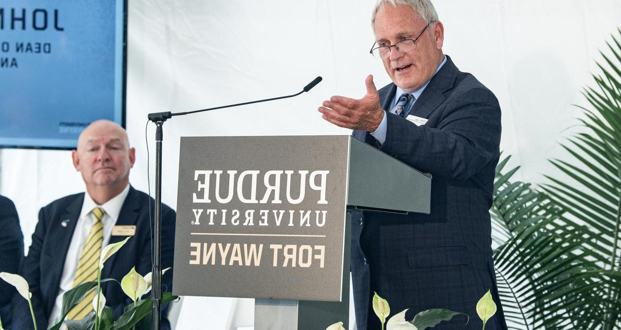 Dean O‘Connell speaks at the Surack-Sweetwater Music Industry Building groundbreaking ceremony